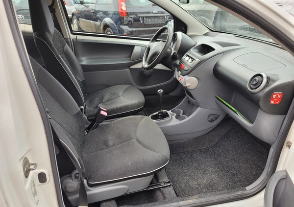 Peugeot 107 cena 5999 przebieg: 132000, rok produkcji 2009 z Luboń małe 37